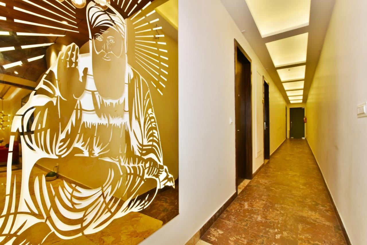 Hotel Infa Amritsar Esterno foto