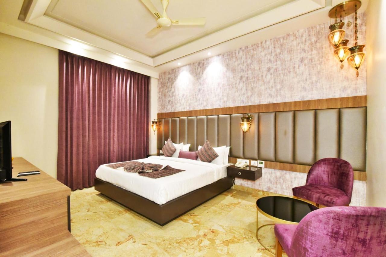 Hotel Infa Amritsar Esterno foto